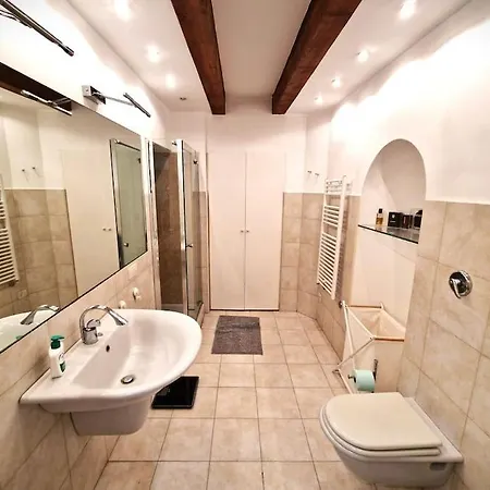 Magnifico Ristrutturato Apartment